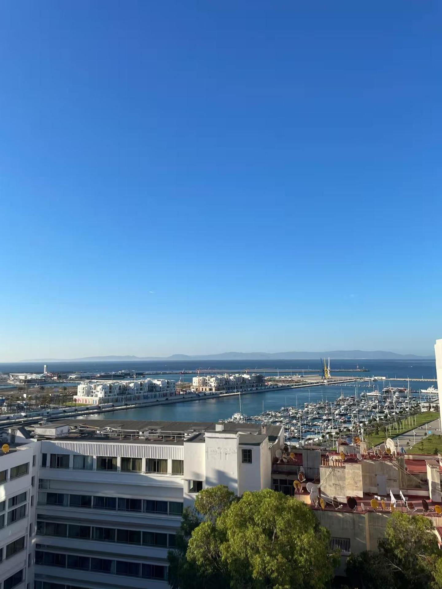 Beautiful 3-Bedroom Apt In The Heart Of Tanger Luaran gambar